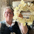 See how to make an honesty seed head wreath