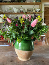 Learn how to make a gorgeous hand-tied bouquet with the classic florist’s twist in a live online demo with flower farmer florist Georgie Newbery.Georgie is a very clear teacher and takes her time to make sure you can replicate every step she takes as she makes one of her classic bouquets with gorgeous spring flowers.